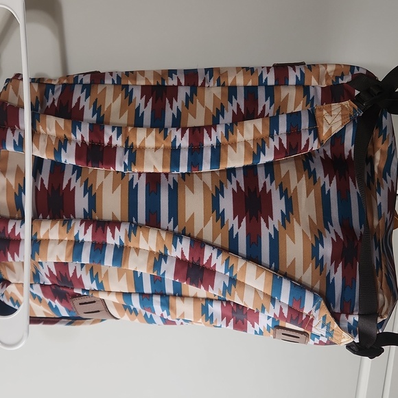 Patagonia Patterned Backpack - Picture 3 of 10